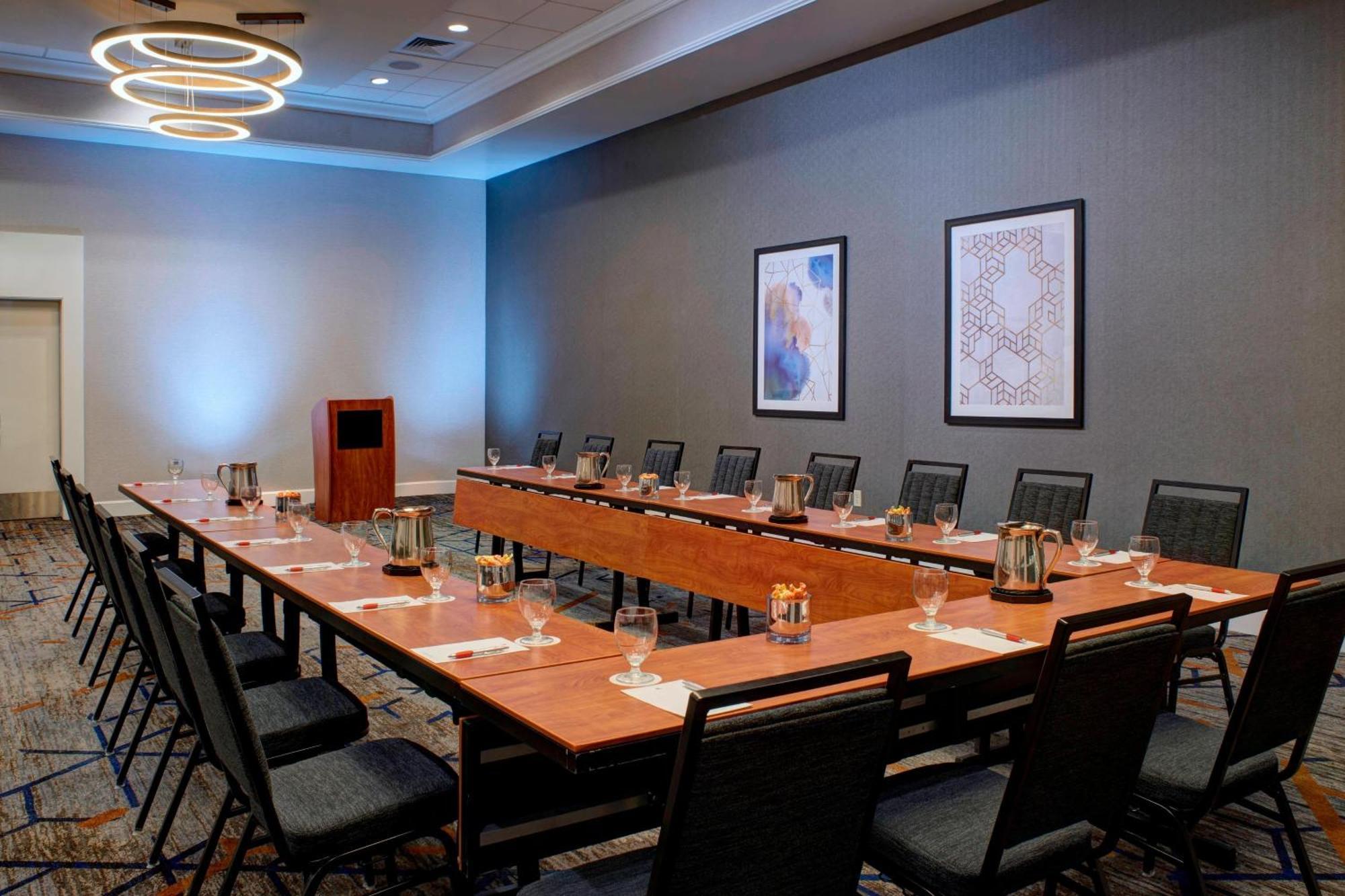Kansas City Airport Marriott מראה חיצוני תמונה