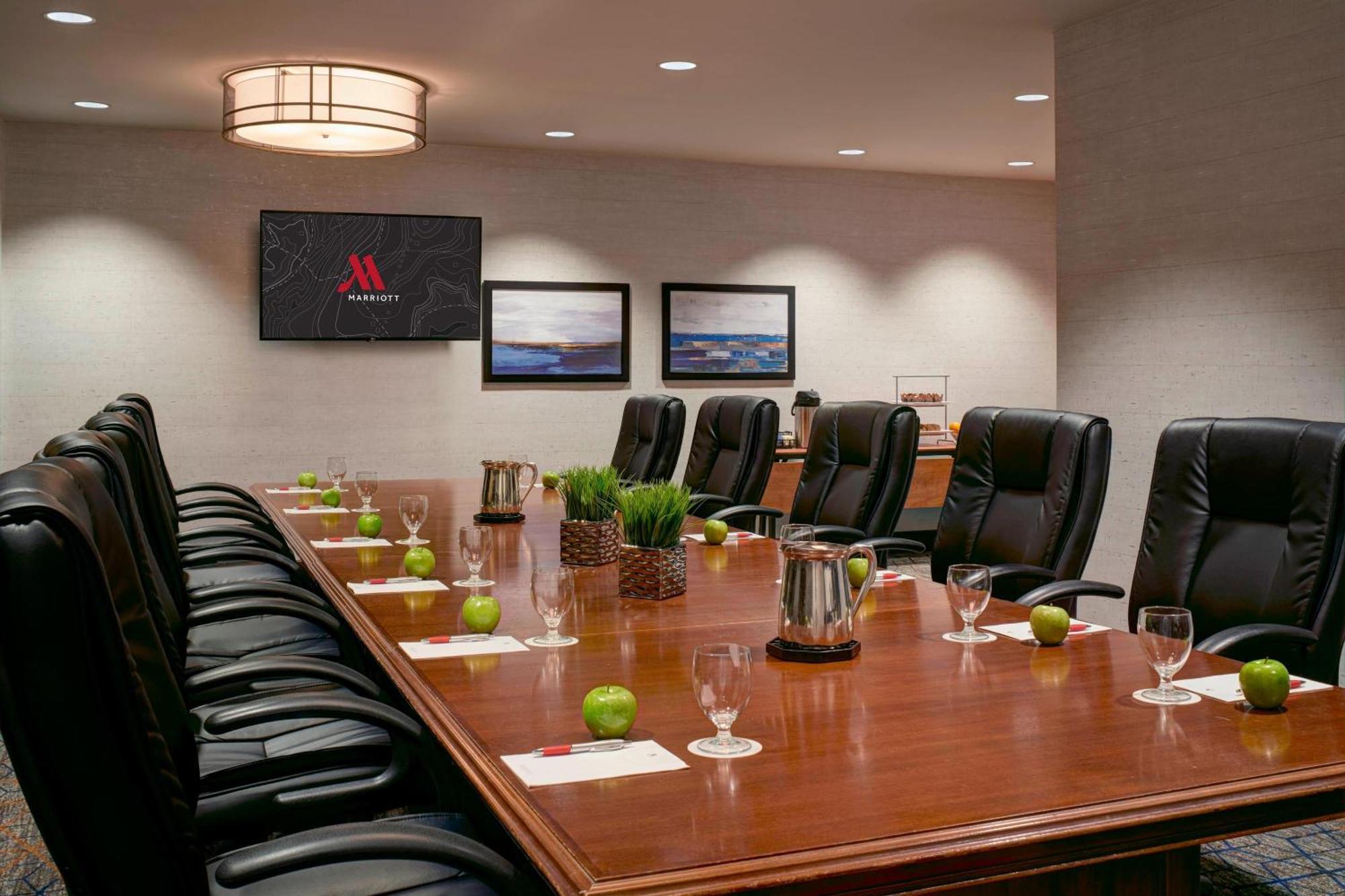 Kansas City Airport Marriott מראה חיצוני תמונה